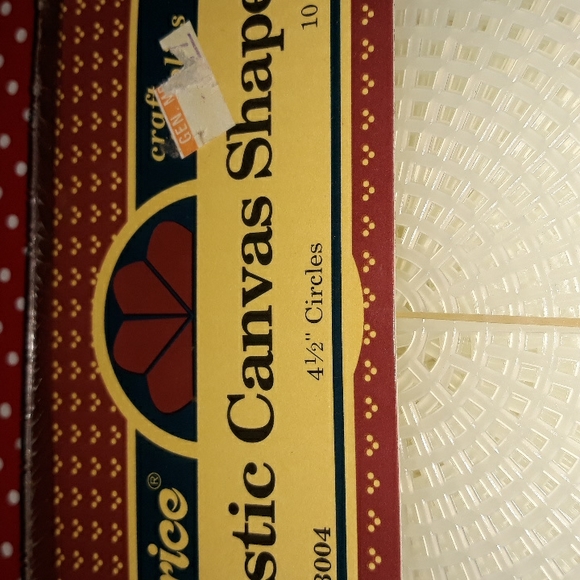Vintage Plastic Canvas Shapes for Needlepoint still in original 1988 packaging. - Picture 4 of 6